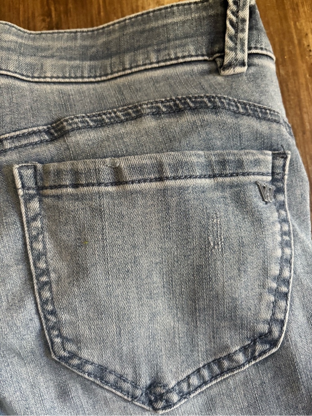 Wit & Wisdom light wash cropped jeans Size 2 - Picture 4 of 4